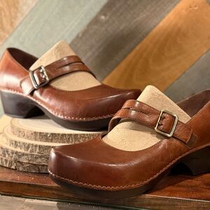 Brown Leather Mary Jane Clog with Buckle